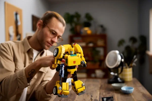 Lego 10338 Icons Бамблби