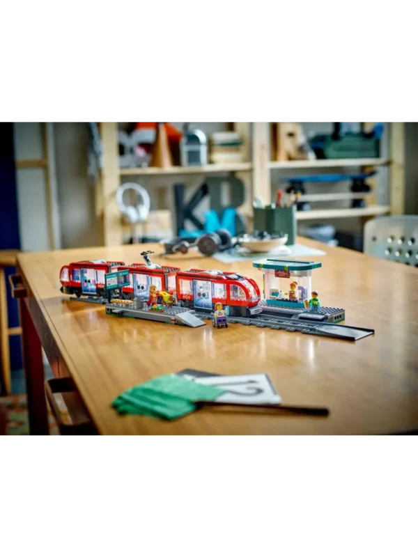Lego 60423 Город Трамвай и станция в центре города