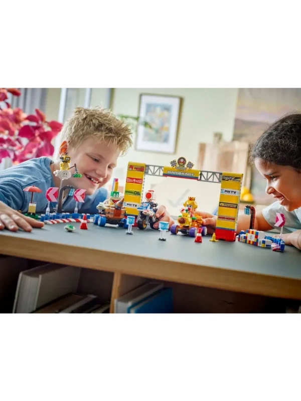 Lego 72036 Super Mario Kart™ – Малышка Пич и набор гран–при
