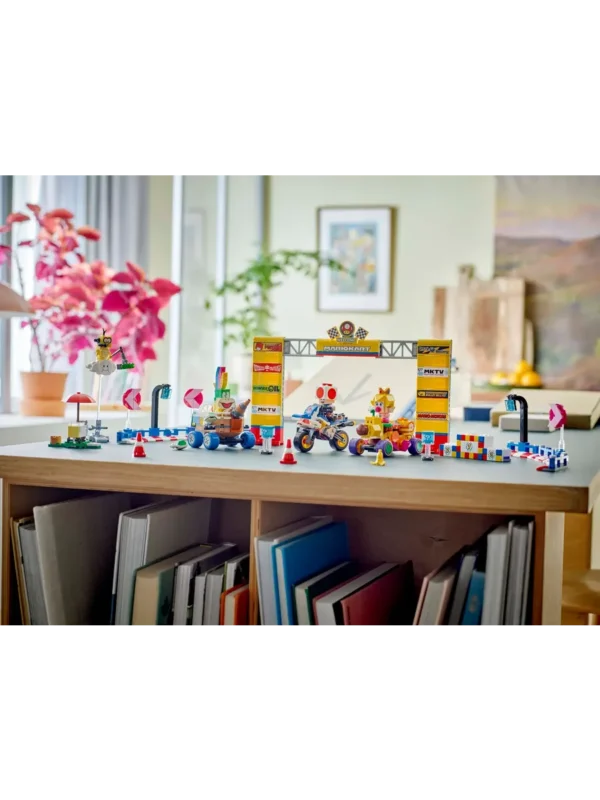 Lego 72036 Super Mario Kart™ – Малышка Пич и набор гран–при