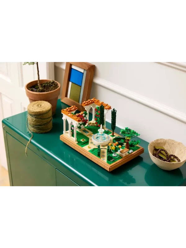Lego 10359 Icons Сад с фонтаном