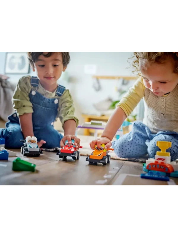 Lego 10445 Дупло Гоночные машины и пилоты команды F1