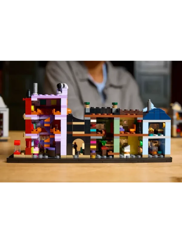 Lego 76444 Гарри Поттер Волшебные лавки Косого переулка