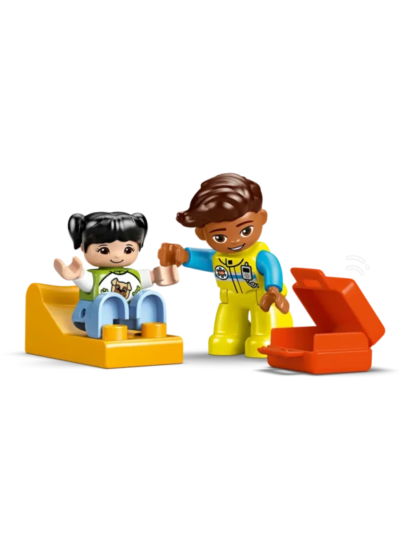 Lego 10447 Дупло Скорая помощь с водителем