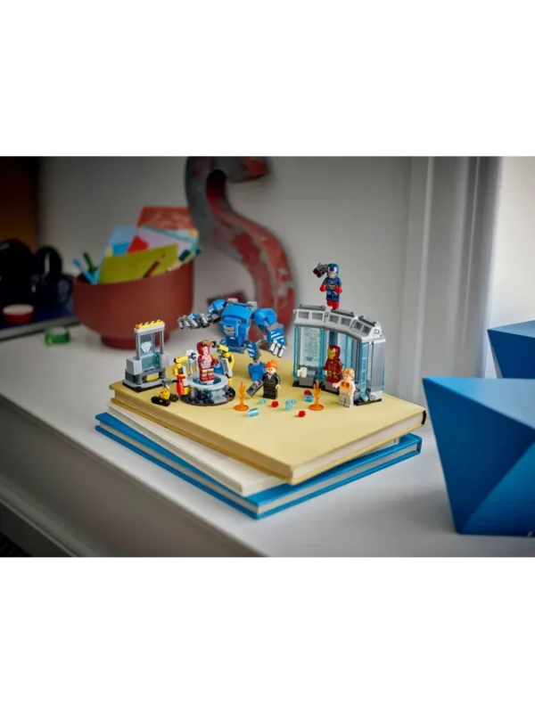 Lego 76315 Супер Герои Лаборатория Железного человека: зал брони