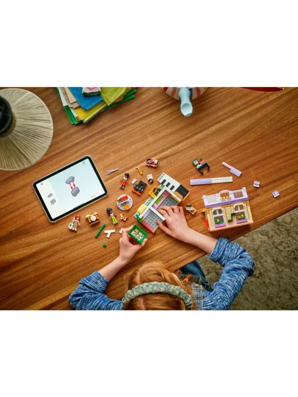 Lego 42653 Подружки Музыкальный магазин и квартира