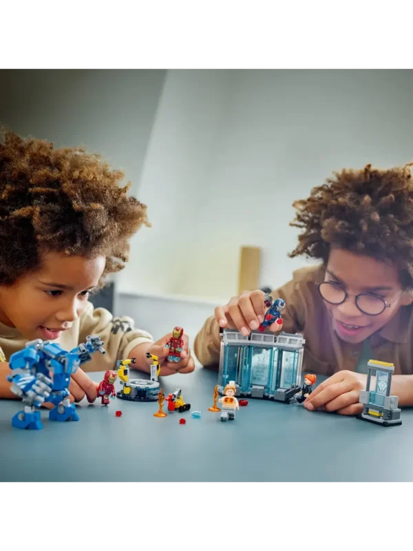 Lego 76315 Супер Герои Лаборатория Железного человека: зал брони