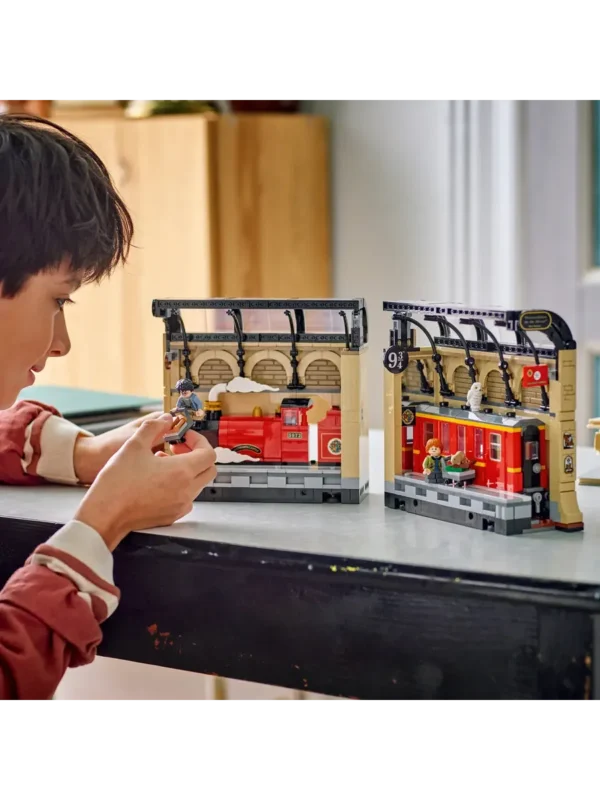 Lego 76450 Гарри Поттер Вставка на полку: Хогвартс-экспресс