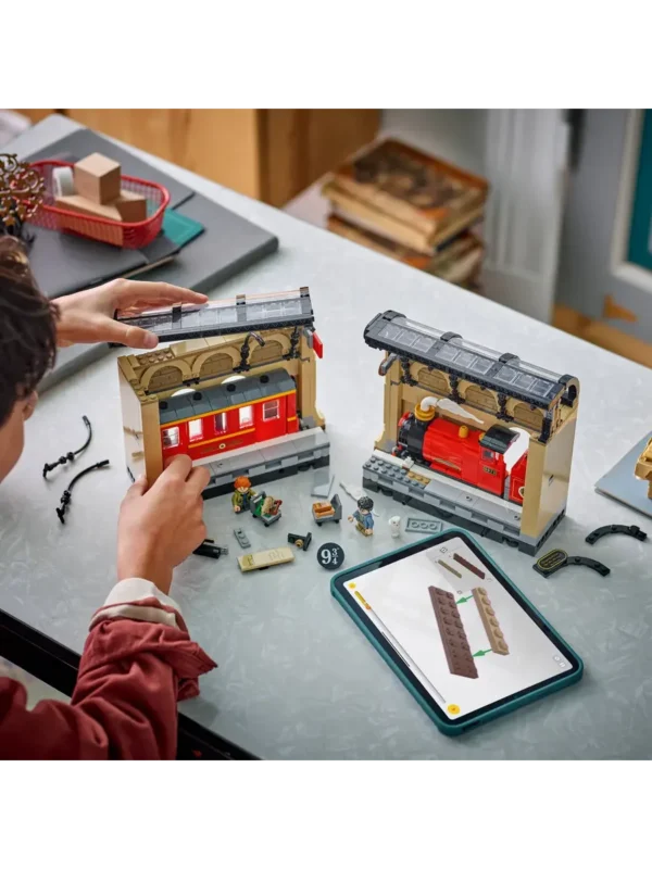 Lego 76450 Гарри Поттер Вставка на полку: Хогвартс-экспресс