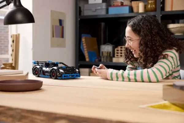 Lego 42176 Техник Гоночный Porsche GT4 e-Performance