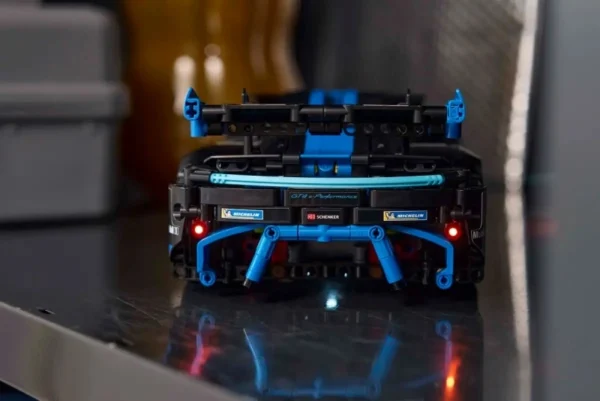 Lego 42176 Техник Гоночный Porsche GT4 e-Performance
