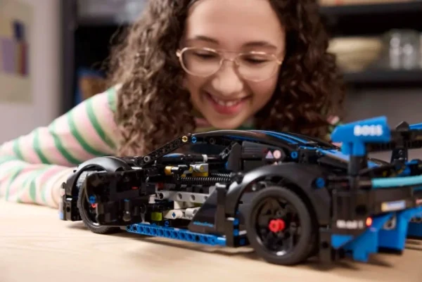 Lego 42176 Техник Гоночный Porsche GT4 e-Performance
