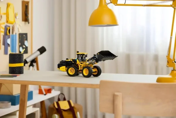 Lego 42209 Техник Колесный погрузчик Volvo L120 Electric