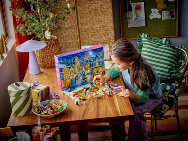 Lego 42668 Подружки Новогодний календарь 2025 года