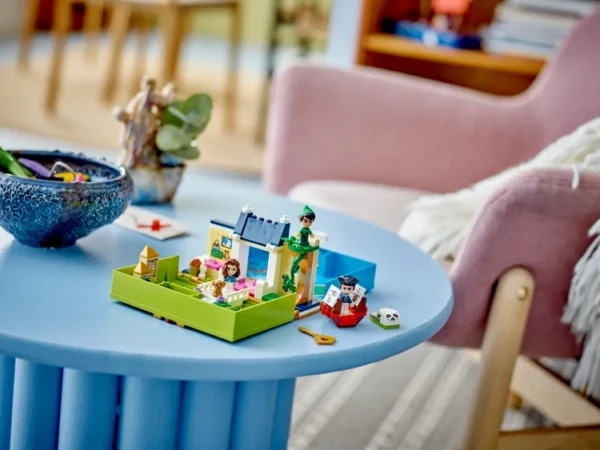 Lego 43220 Дисней Сборник рассказов Питера Пэна и Венди