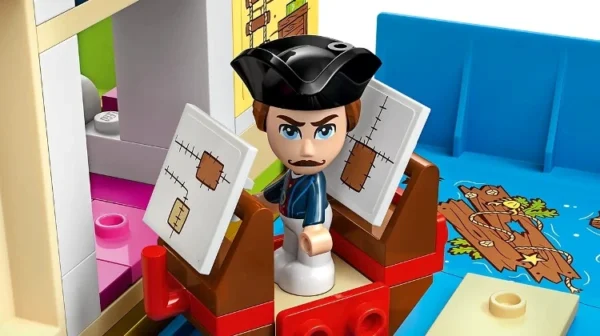 Lego 43220 Дисней Сборник рассказов Питера Пэна и Венди