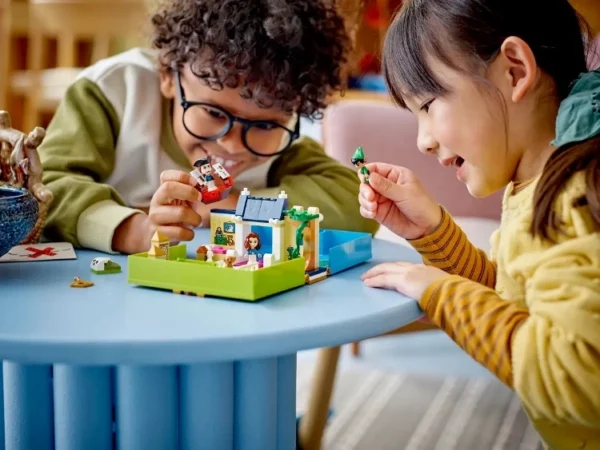 Lego 43220 Дисней Сборник рассказов Питера Пэна и Венди