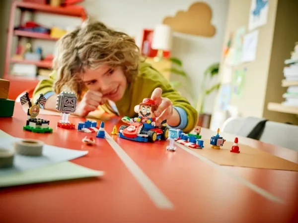 Lego 72043 Mario Kart™ – интерактивный LEGO® Марио и карты-стандарты