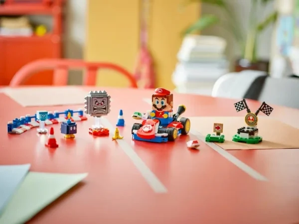 Lego 72043 Mario Kart™ – интерактивный LEGO® Марио и карты-стандарты