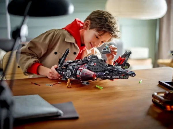 Lego 75389 Звездные войны Темный сокол