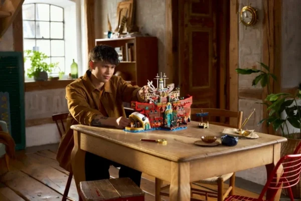 Lego 75640 One Piece Плавучий ресторан «Барати»