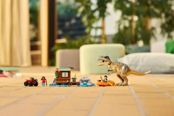 Lego 76975 Jurassic World Побег по реке от тираннозавра