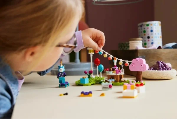 Lego 77046 Animal Crossing День рождения Джулиана