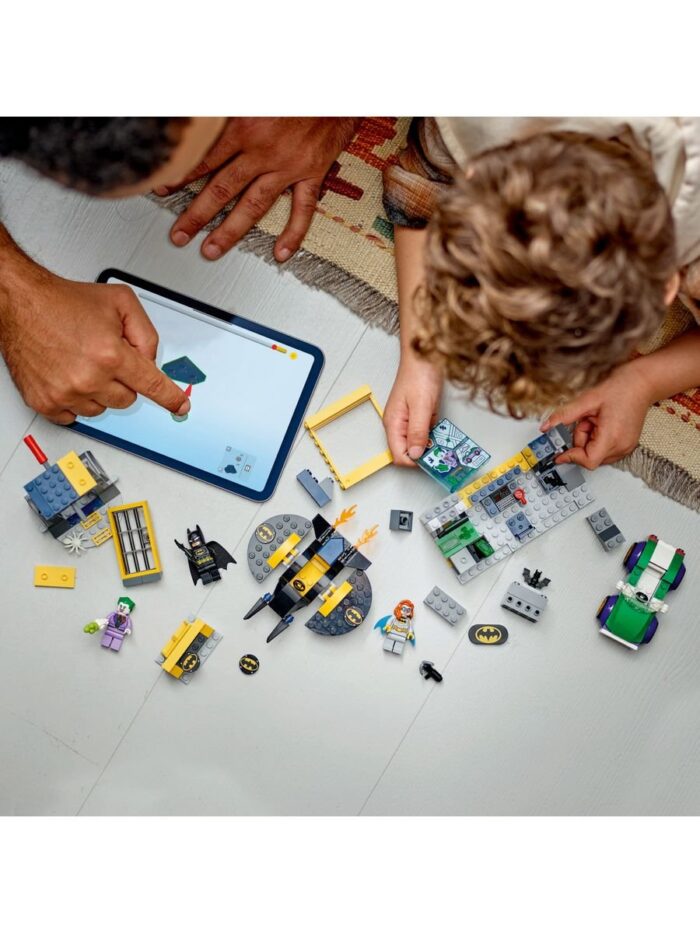Lego 76272 Супер Герои Бэтпещера с Бэтменом, Бэтгерл и Джокером — изображение 10