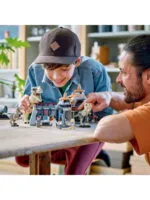 Lego 76961 Jurassic World Центр для посетителей: Т-рекс против Раптора — изображение 13