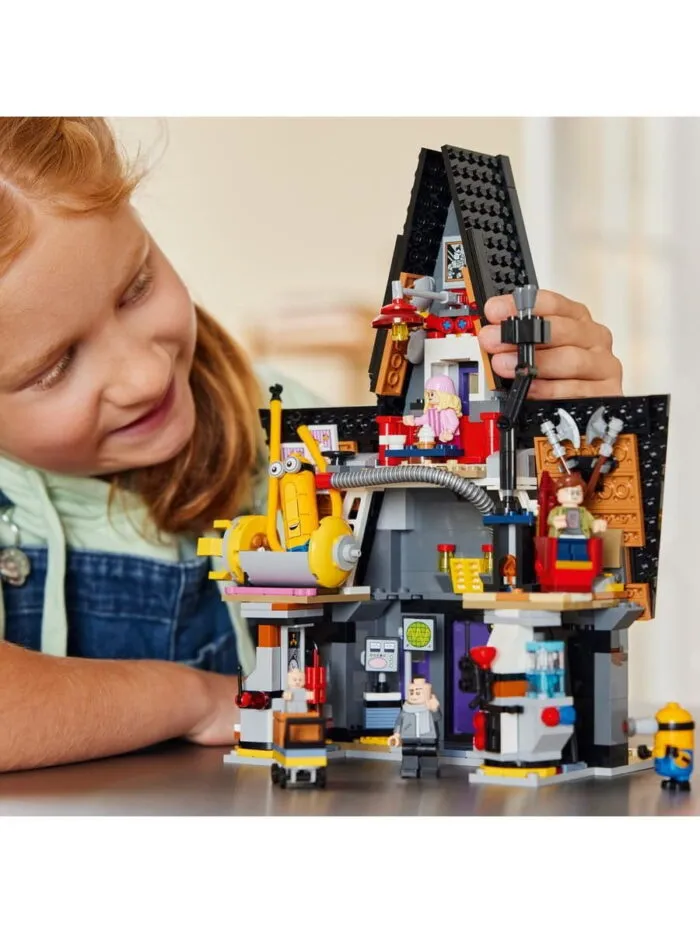 Lego 75583 Миньоны и фамильный особняк Грю — изображение 2