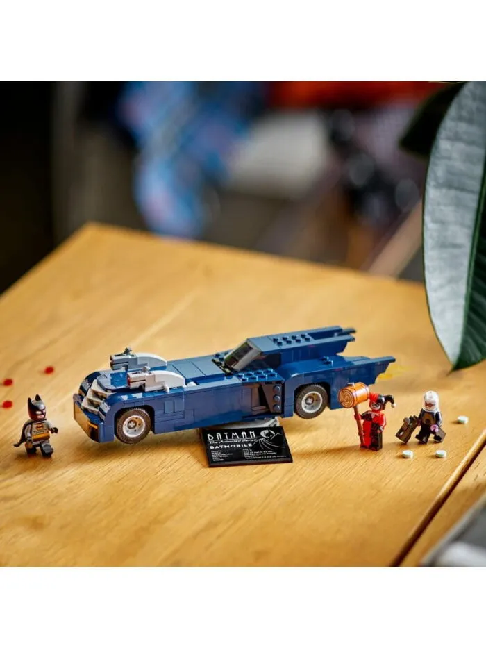 Lego 76274 Супер Герои Бэтмен на бэтмобиле против Харли Квинн и Мистера Фриза — изображение 2