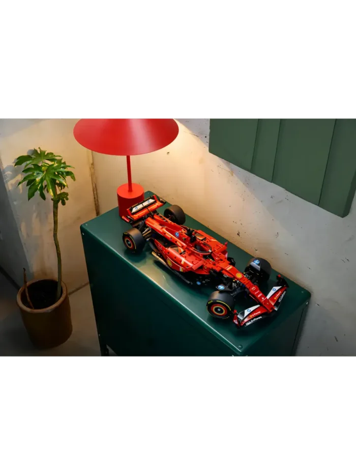 Lego 42207 Техник Болид Ferrari SF-24 F1 - Image 3