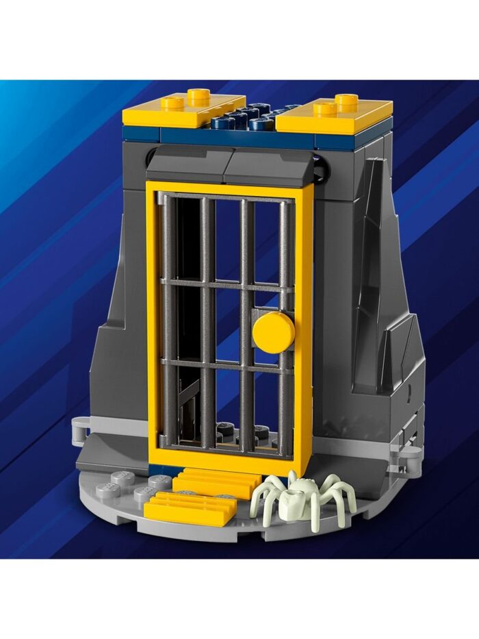Lego 76272 Супер Герои Бэтпещера с Бэтменом, Бэтгерл и Джокером — изображение 3