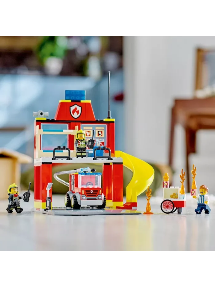 Lego 60375 Город Пожарная часть и пожарная машина - Image 4