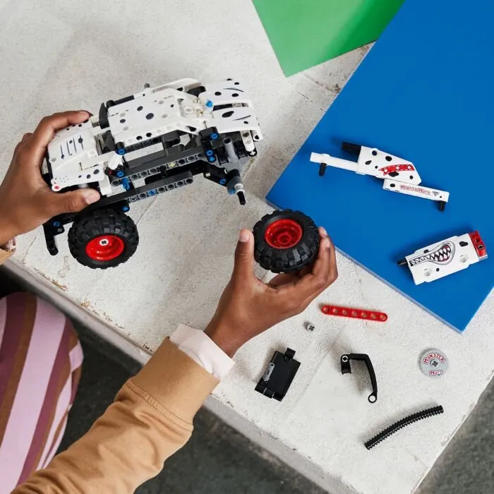 Lego 42150 Техник Monster Jam™ Monster Mutt™ Dalmatian — изображение 7