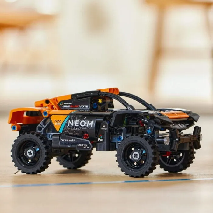 Lego 42166 Техник Гоночный автомобиль NEOM McLaren Extreme E — изображение 3