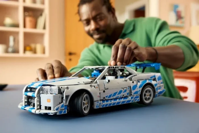 Lego 42210 Техник Двойной форсаж: автомобиль Nissan Skyline GT-R (R34) - Image 4
