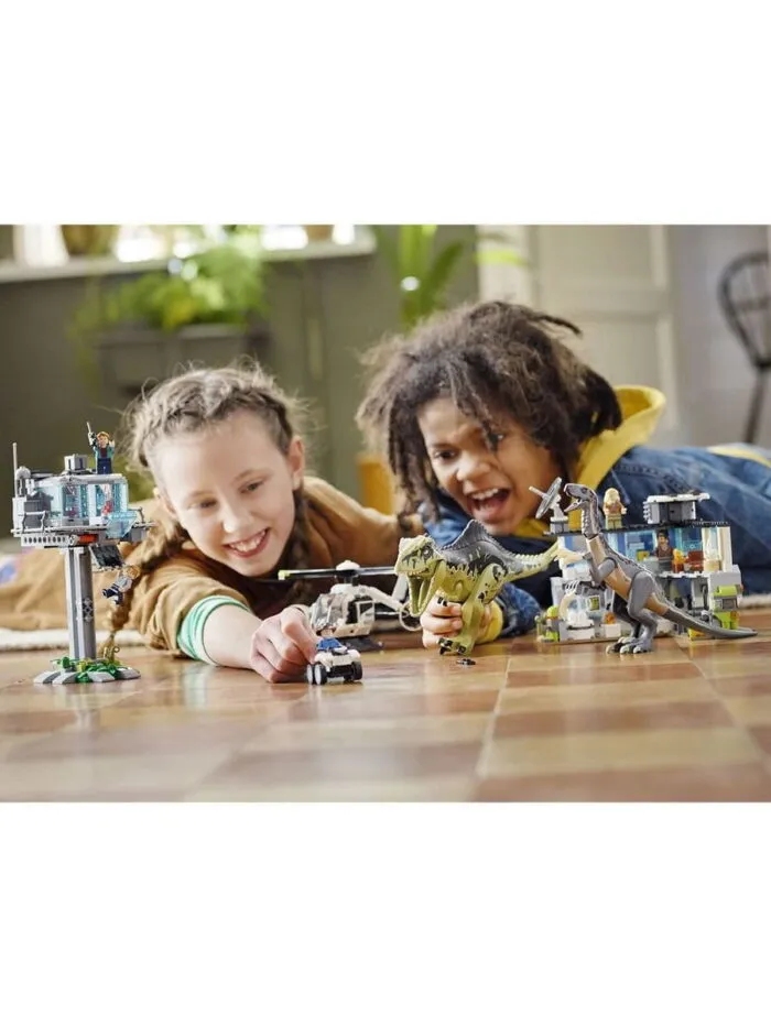 Lego 76949 Jurassic World Атака гигантозавра и теризинозавра — изображение 6