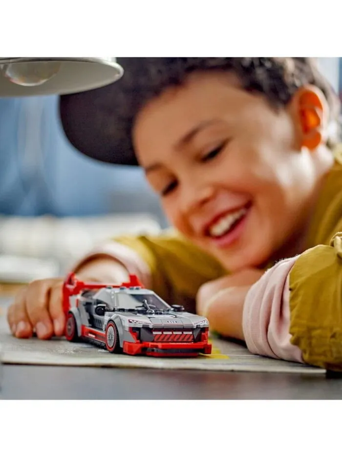 Lego 76921 Speed Champions Audi S1 e-tron quattro - Image 7