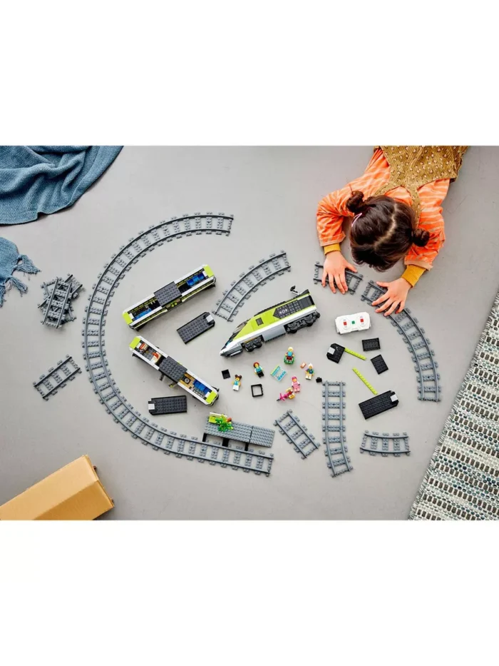 Lego 60337 Город Пассажирский поезд-экспресс — изображение 9