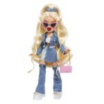 Bratz 42700 Кукла Хлоя с аксессуарами.