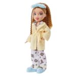 Bratz 43551 Меган Slumber Party с аксессуарами.