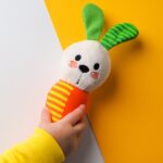 Мякиши 752 Зайка "Морковка", мягконабивная пищалка — изображение 2