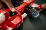 Lego 11375 Icons Ferrari F2004 и Михаэль Шумахер - Image 12