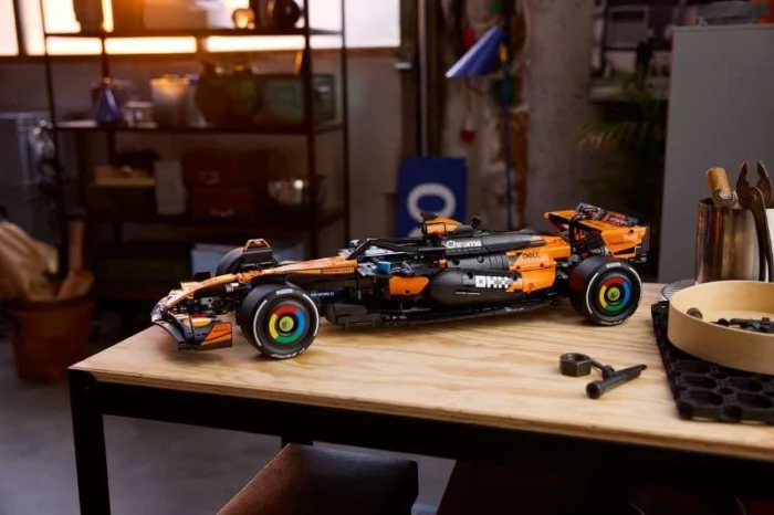 Lego 42228 Техник Болид McLaren MCL39 F1® — изображение 3