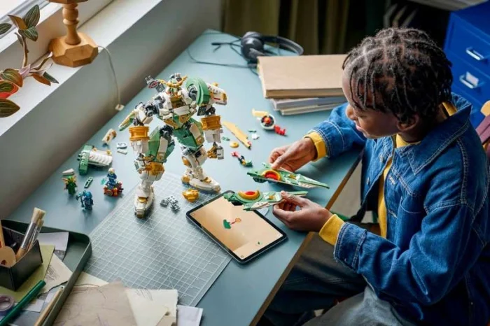 Lego 71860 Ниндзяго Титановый костюм Ллойда: 15-я годовщина - Image 2