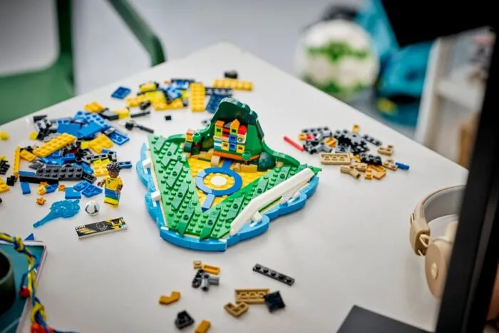 Lego 43027 Editions Football Футбольные хайлайты: Винисиус Жуниор - Image 4