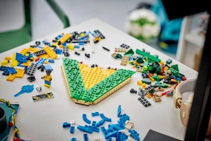 Lego 43027 Editions Football Футбольные хайлайты: Винисиус Жуниор - Image 5